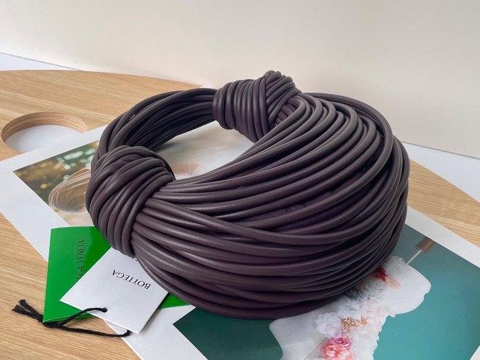 Bottega Veneta Tote with woven design Brown 01A