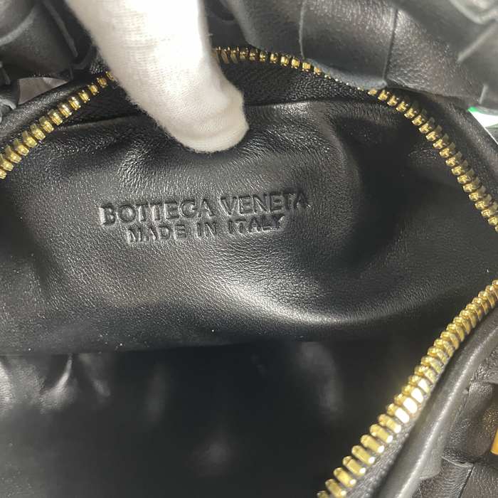 Bottega Veneta Tote with woven texture Black 01A