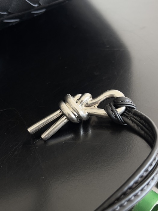 Bottega Veneta Woven Leather Tote Black 01A