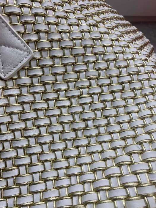 Bottega Veneta Woven Tote Bag Beige 01A