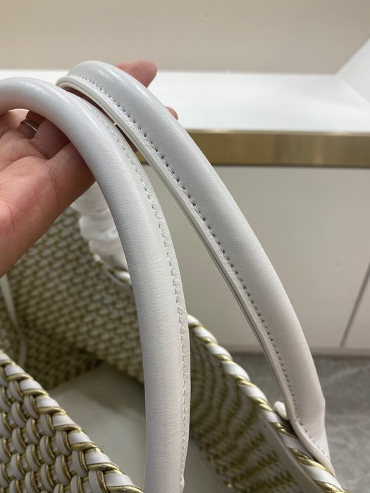 Bottega Veneta Woven Tote Bag Beige 01A