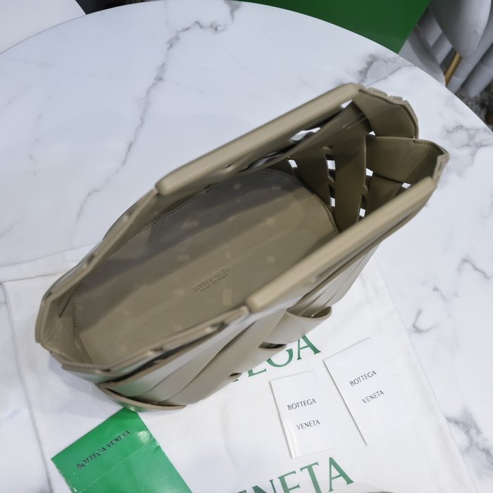 Bottega Veneta Woven Tote Beige 01A 2