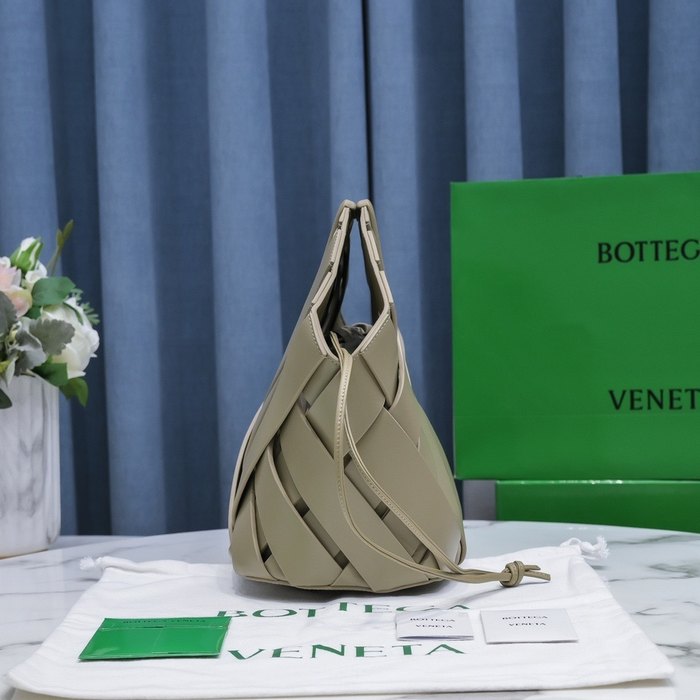 Bottega Veneta Woven Tote Beige 01A 2