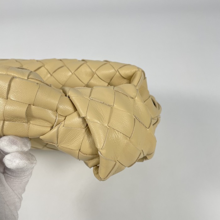 Bottega Veneta Woven Tote Beige 01A