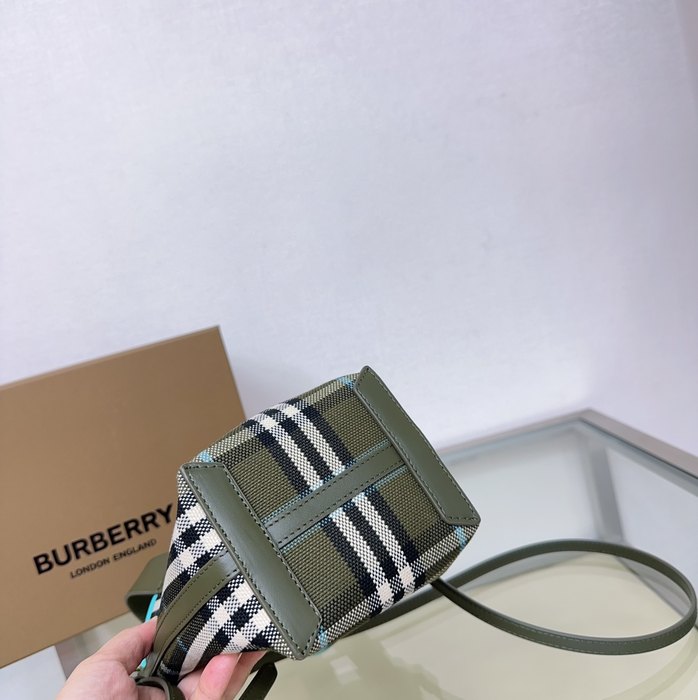 Burberry Checked Tote with dual handles Green 01A