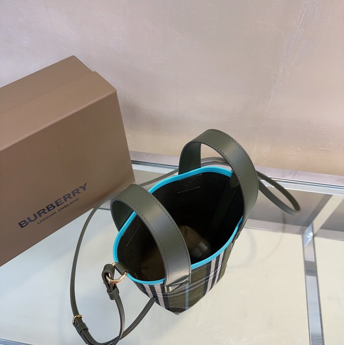 Burberry Checked Tote with dual handles Green 01A