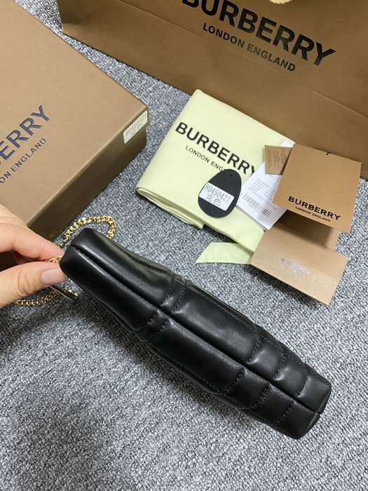 Burberry Quilted Tote Beige 01A