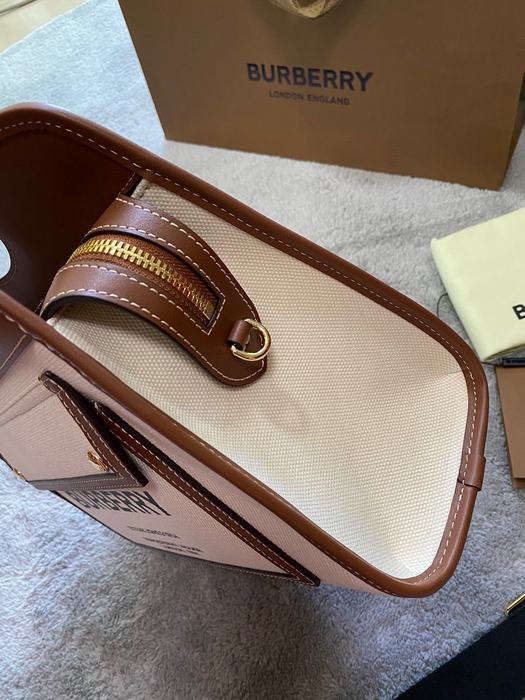 Burberry Stylish Tote Bag Brown 01A