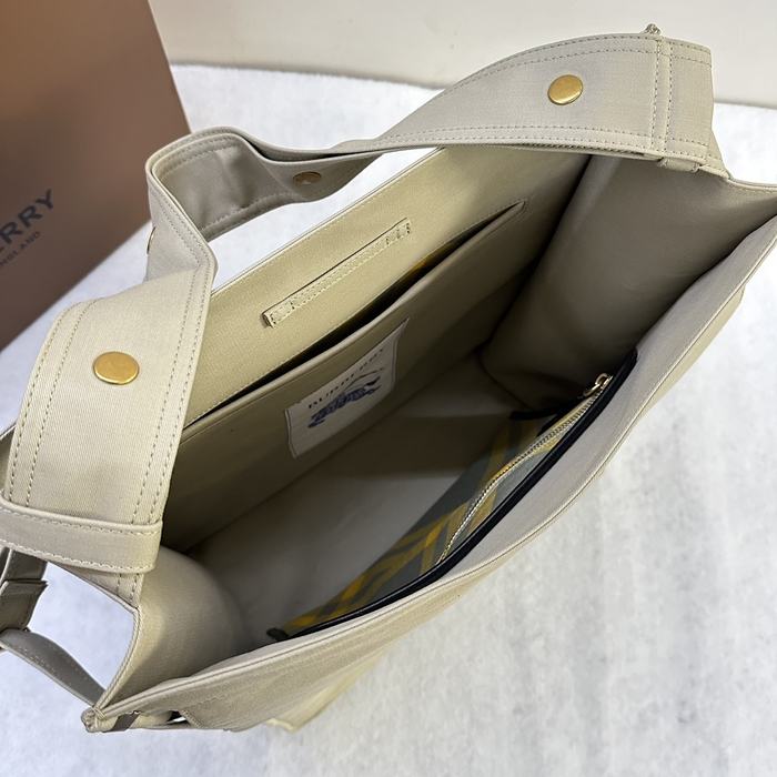 Burberry Tote Bag Beige 01A