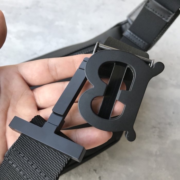 Burberry Tote Bag Black 01A 7