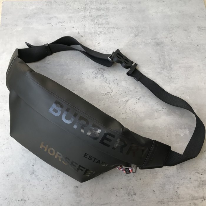 Burberry Tote Bag Black 01A 7