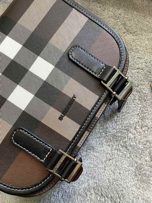 Burberry Tote Bag Brown 01A 2