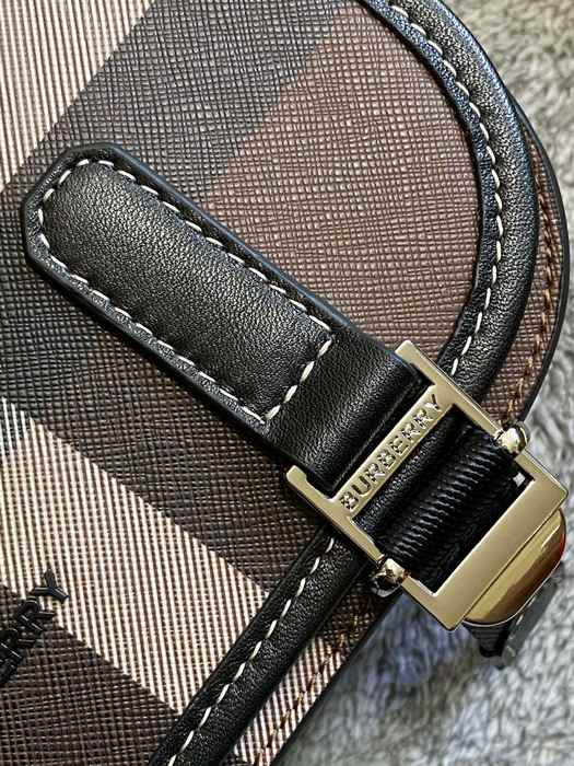 Burberry Tote Bag Brown 01A 2