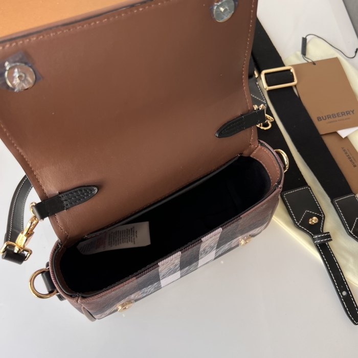 Burberry Tote Bag with Elegant Design Brown 01A