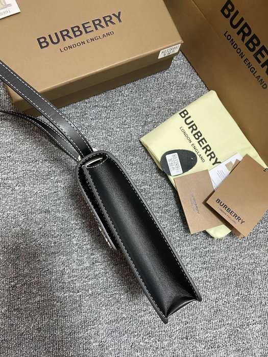 Burberry Tote Bag with Stylish Features Green 01A 4