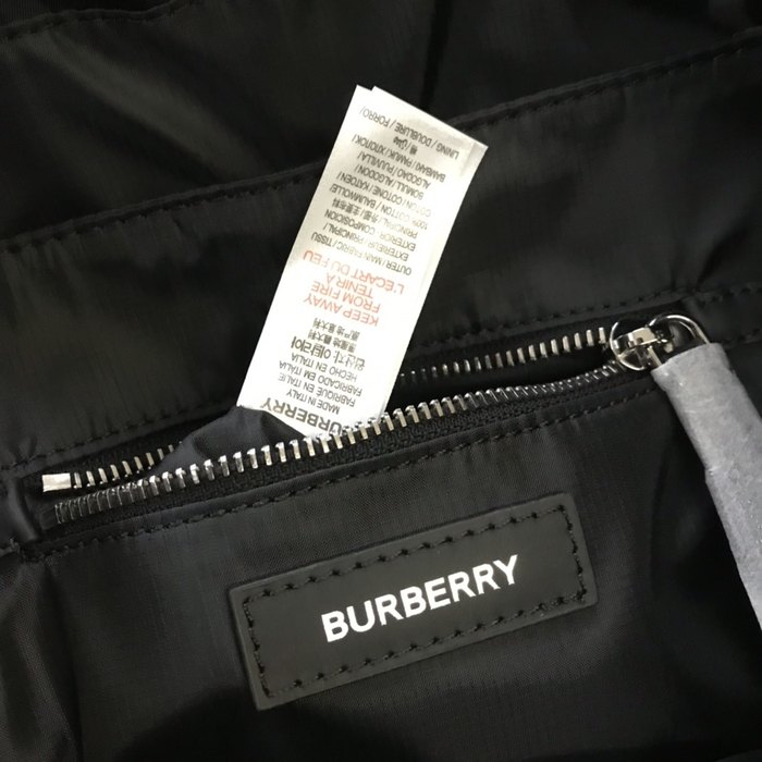 Burberry Tote Bag with minimalist design Black 01A