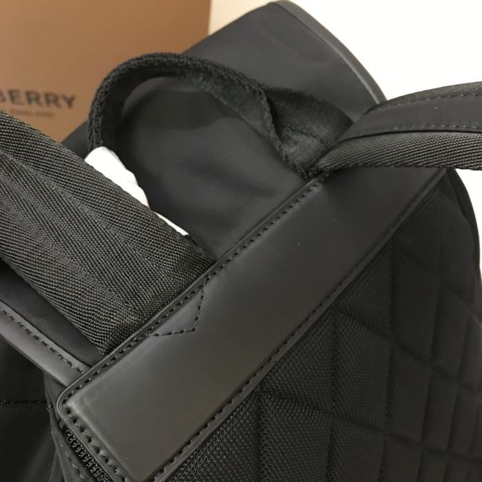 Burberry Tote Bag with minimalist design Black 01A