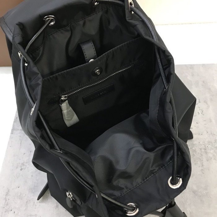 Burberry Tote Bag with minimalist design Black 01A