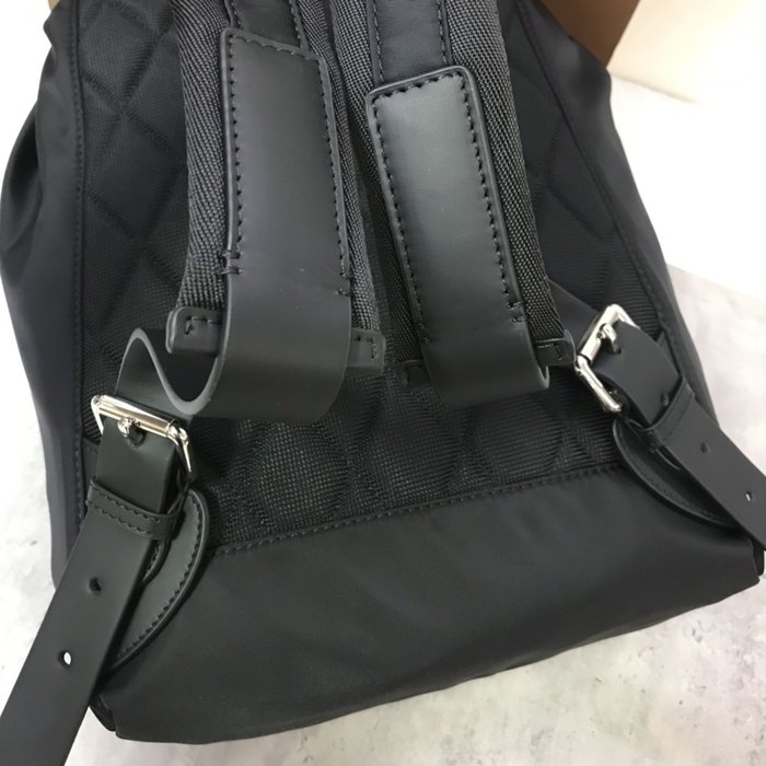 Burberry Tote Bag with minimalist design Black 01A