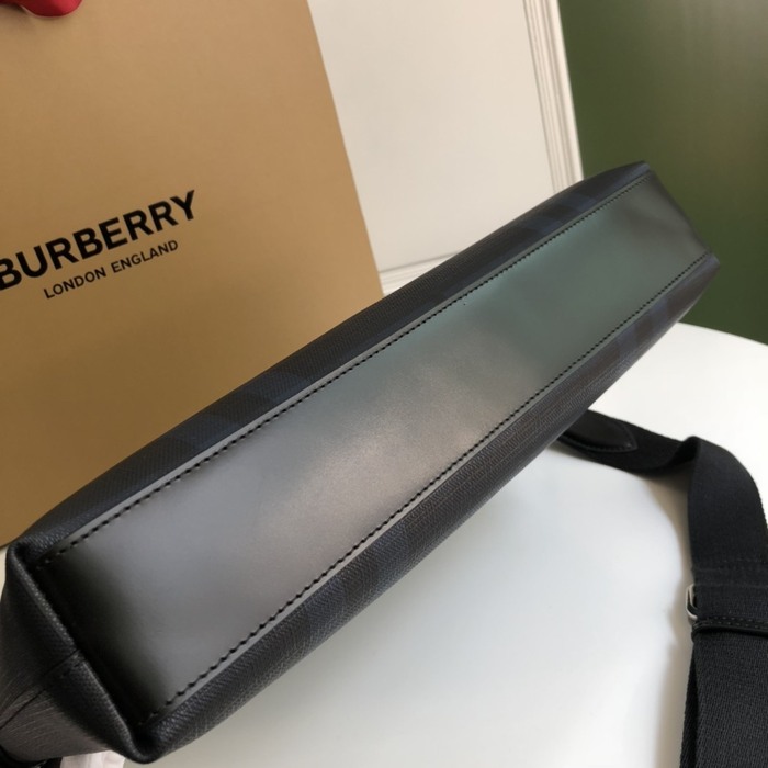 Burberry Tote Bag with sleek design Black 01A 4