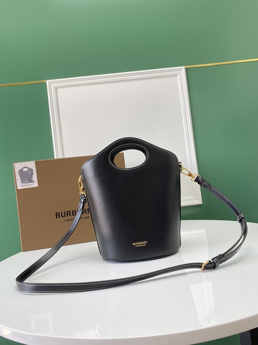 Burberry Tote bag with characteristic features Brown 01A