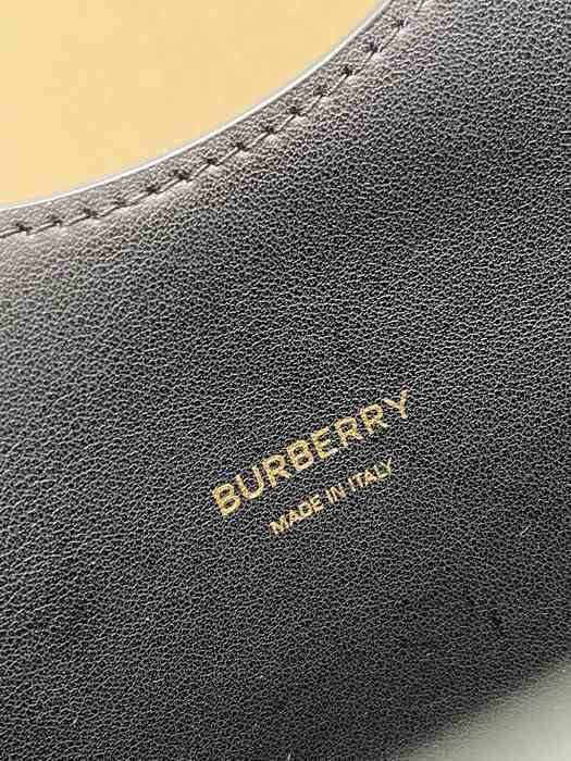 Burberry Tote bag with characteristic features Brown 01A
