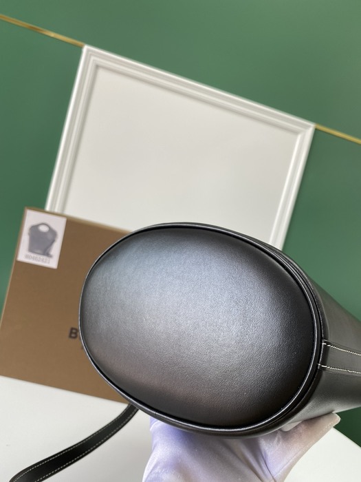 Burberry Tote bag with characteristic features Brown 01A