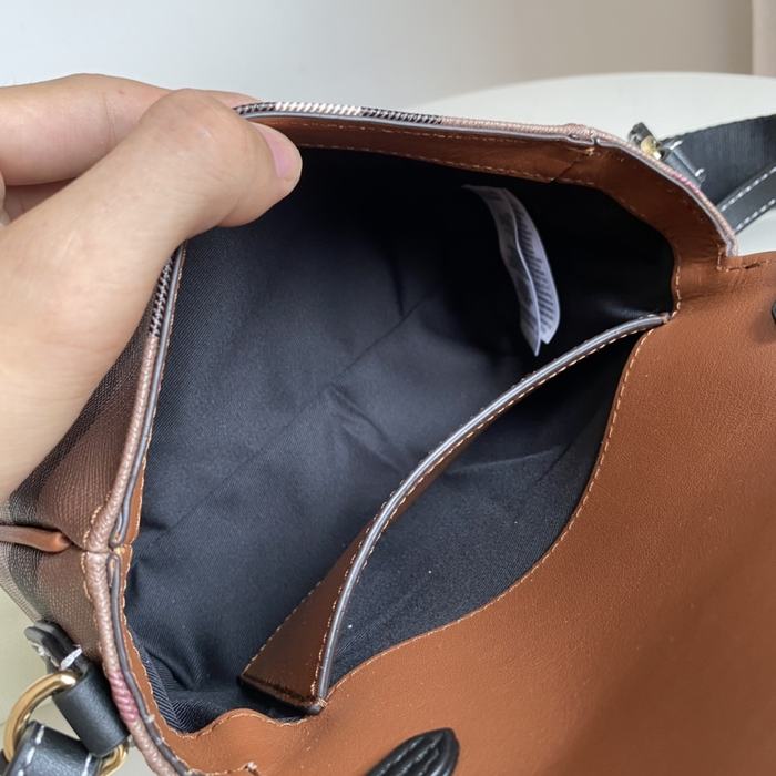 Burberry Tote bag with checked pattern traits Brown 01A