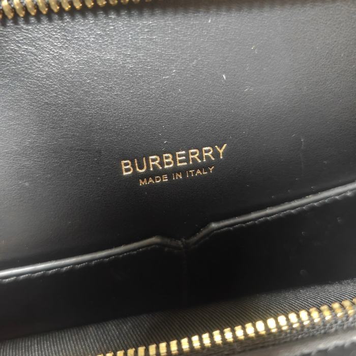 Burberry Tote bag with checkered pattern and leather accents Black 01A