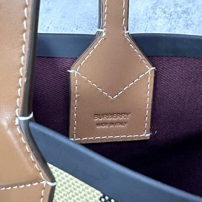 Burberry Tote bag with leather handles and check pattern Beige 01A