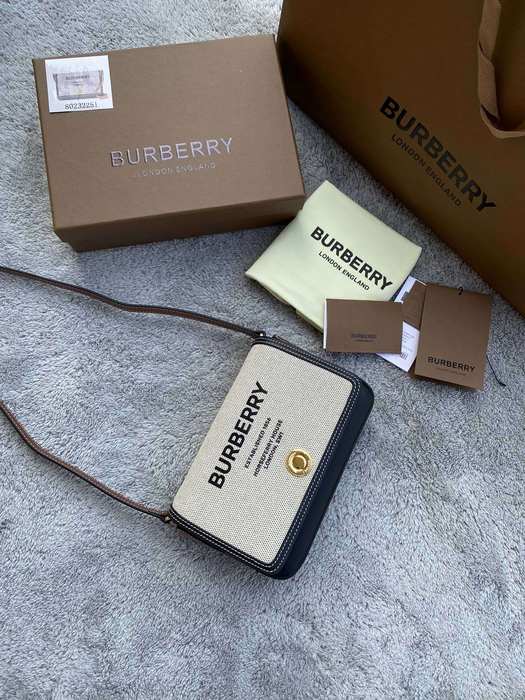 Burberry Tote bag with minimalist design Brown 01A