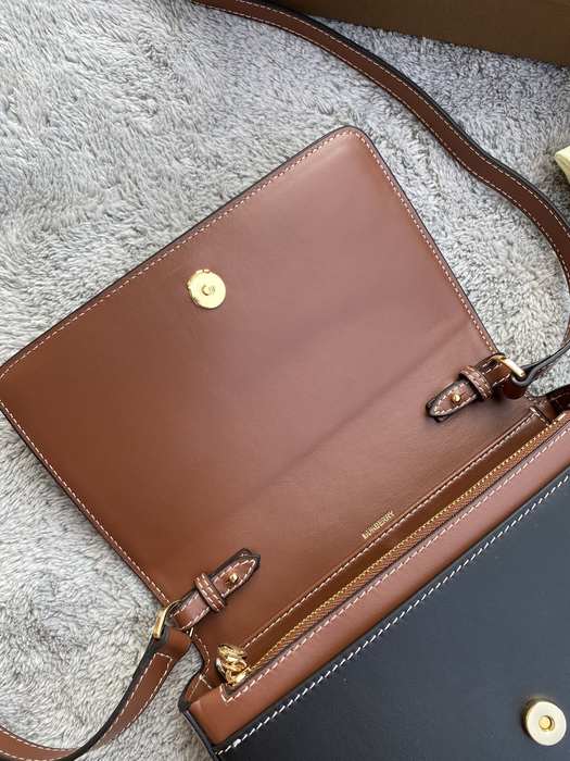 Burberry Tote bag with minimalist design Brown 01A