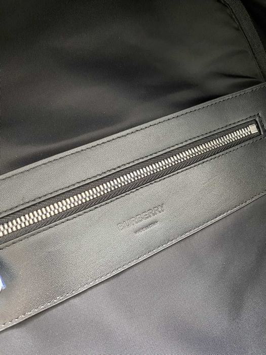 Burberry Tote bag with modern design Black 01A