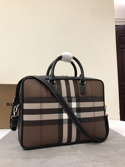 Burberry Tote bag with sleek design Black 01A 5