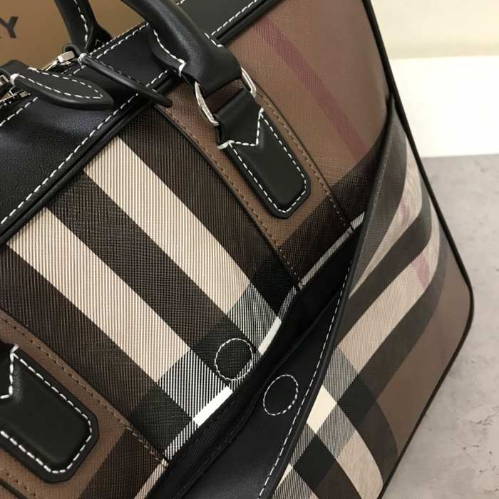 Burberry Tote bag with sleek design Black 01A 5
