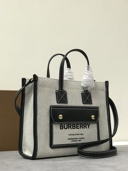Burberry Tote bag with sleek design Black 01A