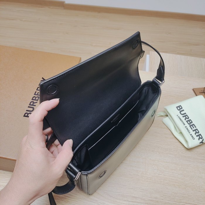 Burberry Tote bag with sleek design traits Black 01A 3