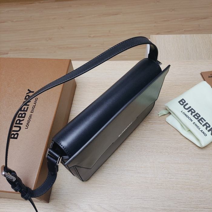 Burberry Tote bag with sleek design traits Black 01A 3