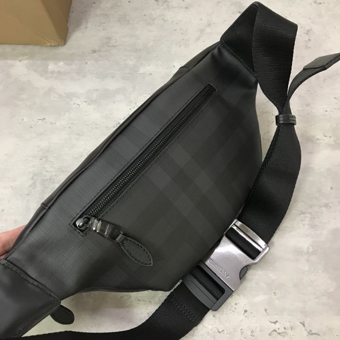 Burberry Tote bag with sleek design traits Black 01A 5