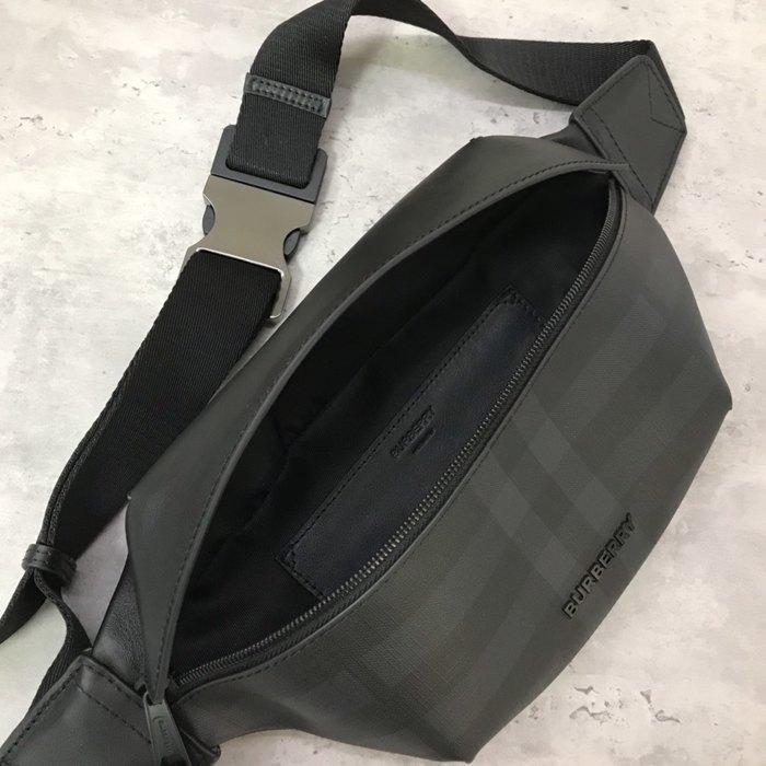 Burberry Tote bag with sleek design traits Black 01A 5