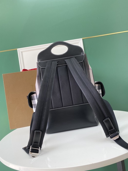 Burberry Tote bag with sleek design traits Brown 01A