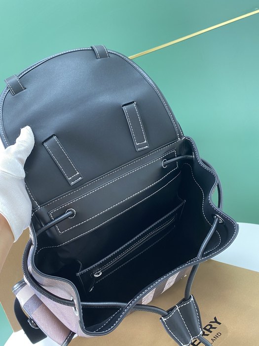 Burberry Tote bag with sleek design traits Brown 01A