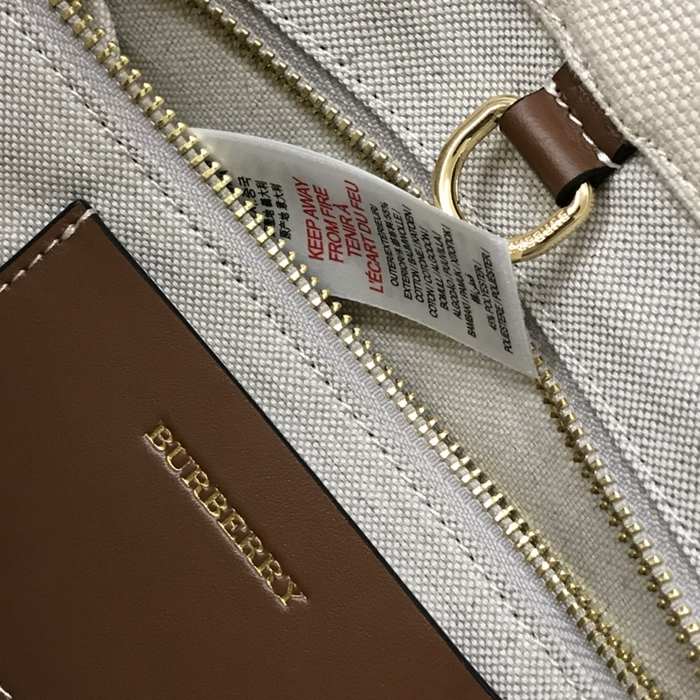 Burberry Tote bag with structured design Beige 01A 2