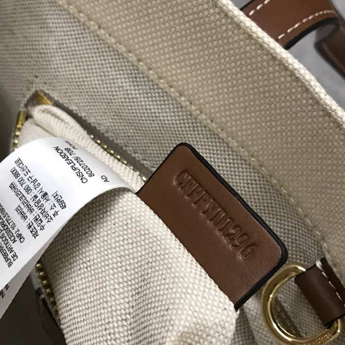 Burberry Tote bag with structured design Beige 01A 2