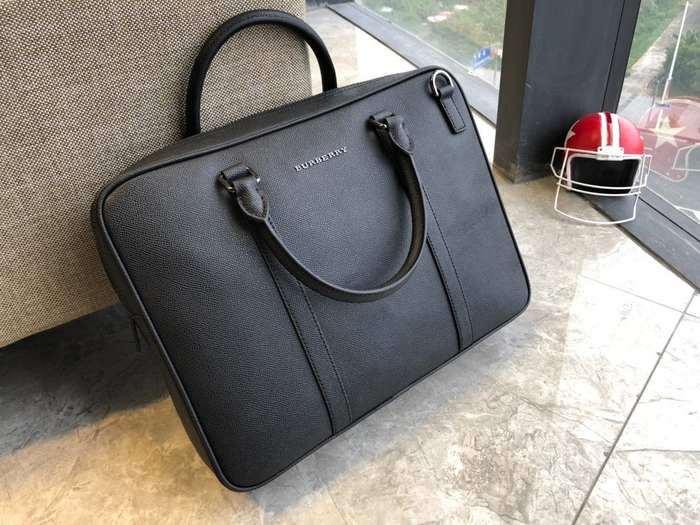 Burberry Tote bag with structured design Black 01A