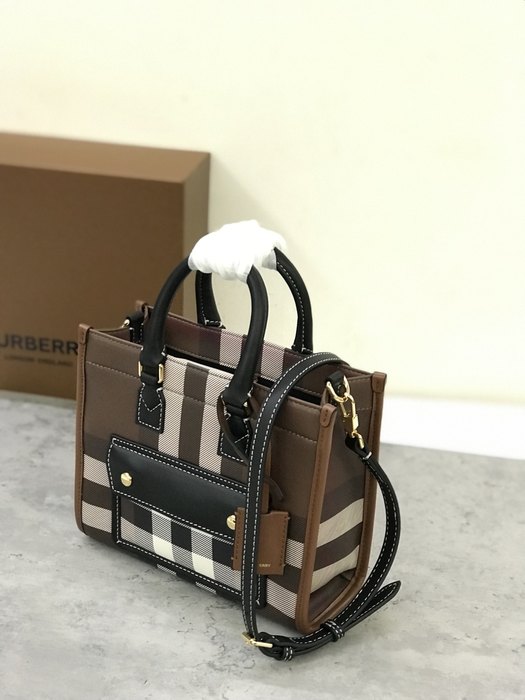 Burberry Tote bag with structured design Brown 01A 2