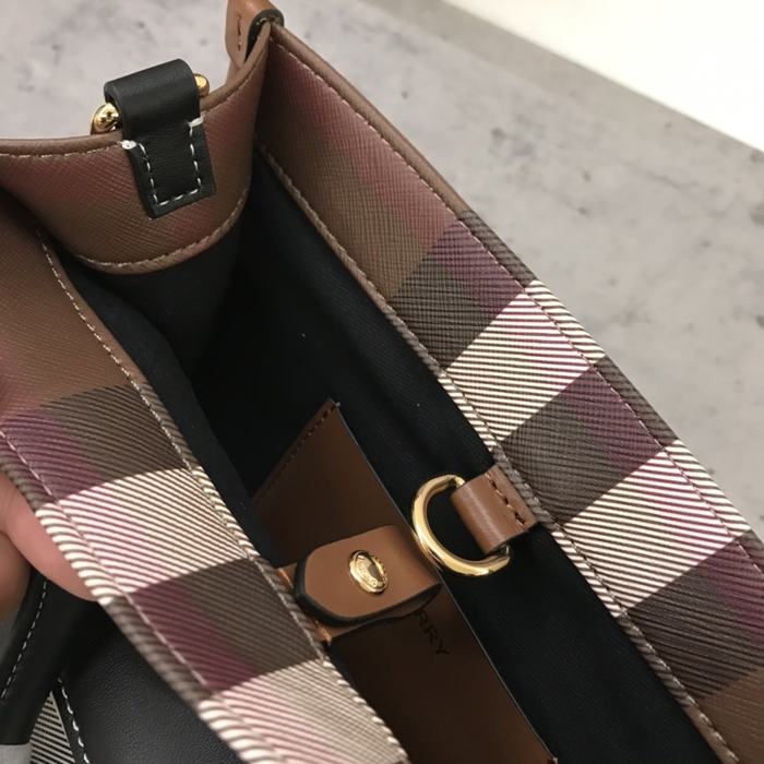 Burberry Tote bag with structured design Brown 01A 2