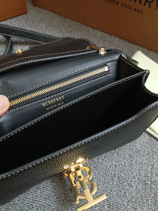 Burberry Tote bag with structured design Tan 01A