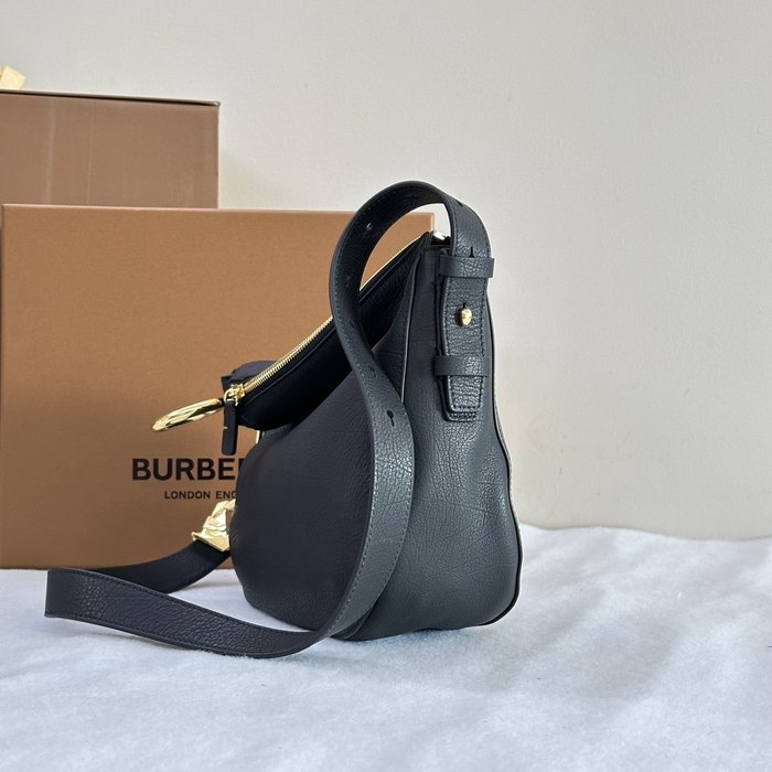 Burberry Tote bag with stylish accents Black 01A