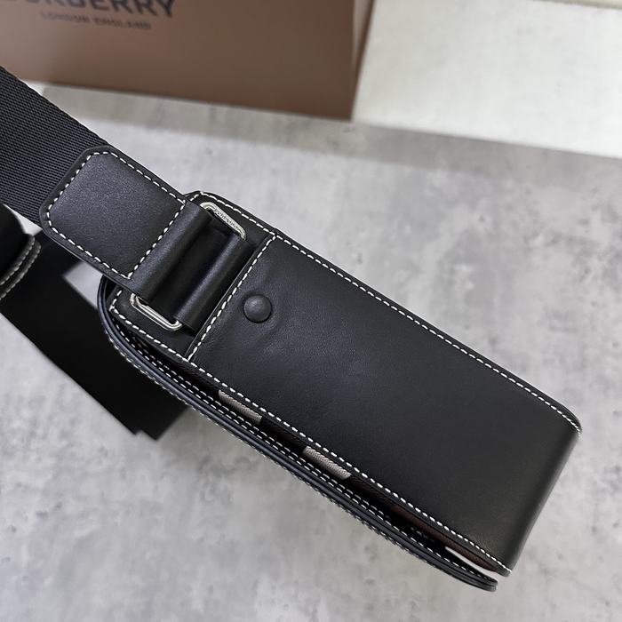 Burberry Tote bag with stylish design Brown 01A 2